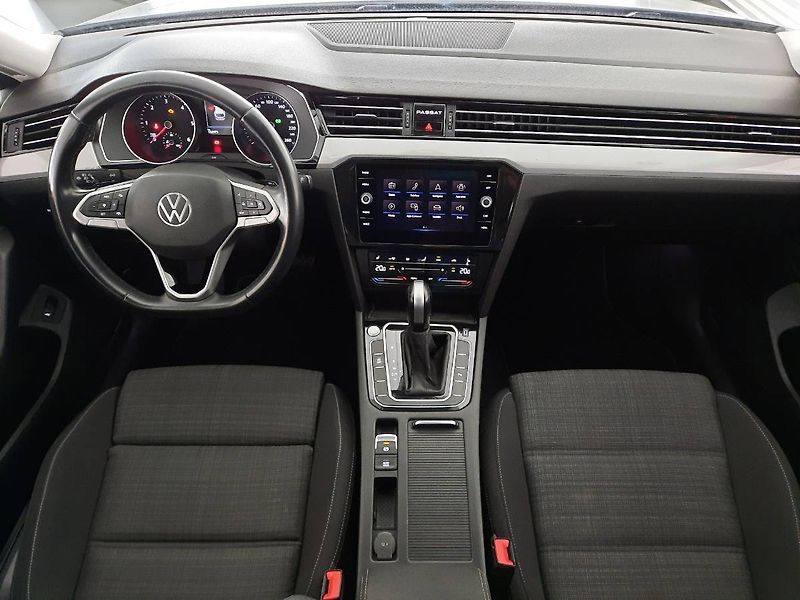 Volkswagen Passat Variant (2021) 2.0 TDI (110kW/150k) DSG, Busi - fotka 5 z 26