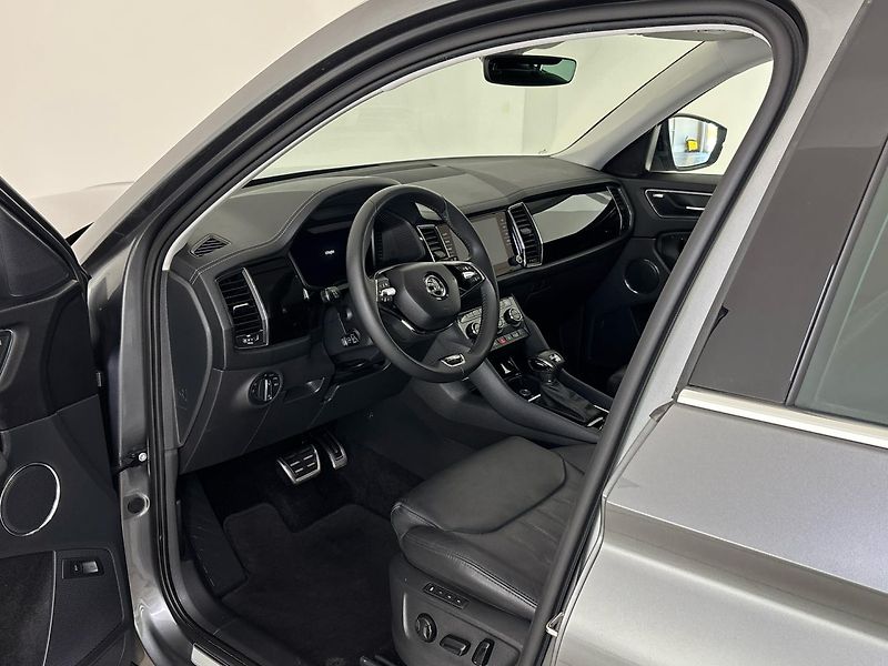 Škoda Kodiaq Laurin & Klement 4x4 DSG - fotka 6 z 31