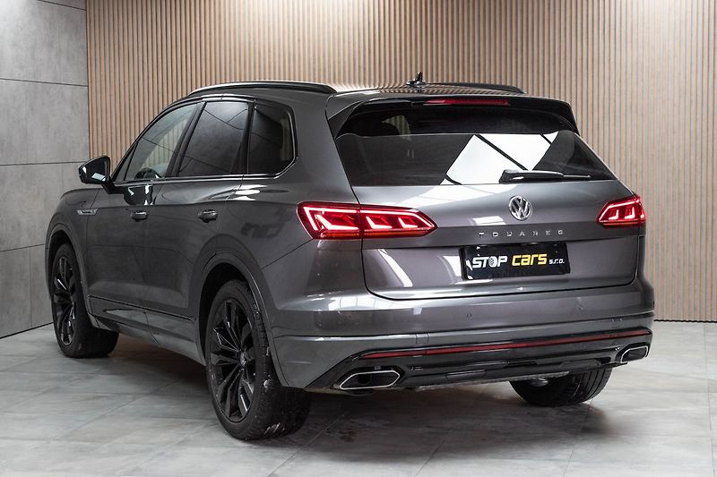 Volkswagen Touareg 3.0TDI R-LINE*TAŽNÉ*WEBASTO*ČR - fotka 4 z 49