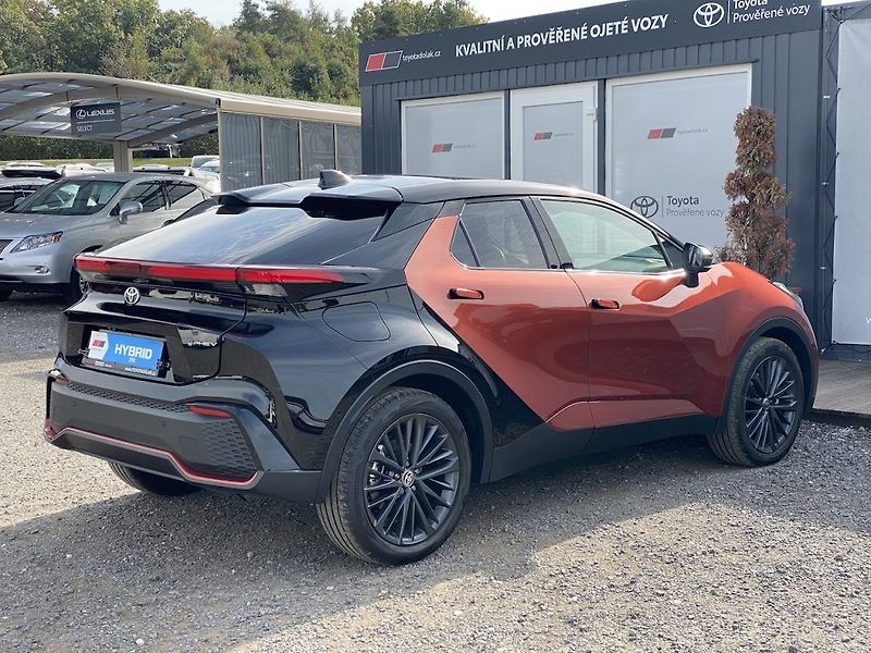 Toyota C-HR 2.0Plug-in, ČR, Tokyo Edition - fotka 7 z 22