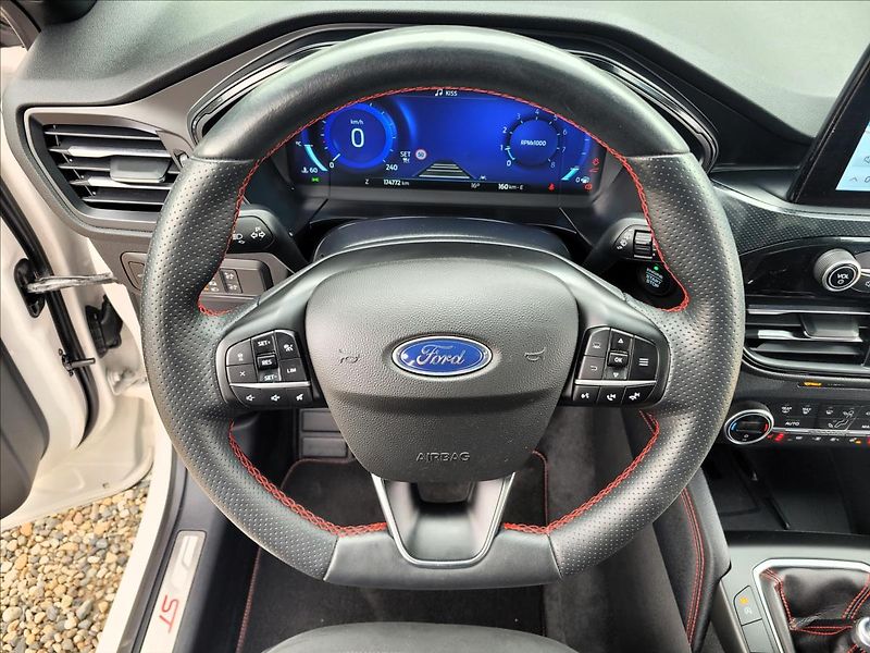 Ford Kuga 1,5 Již není k dispozici - fotka 21 z 50