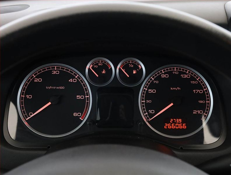 Peugeot 307 (2005) 1.6 HDi, po STK, Klima - fotka 8 z 15