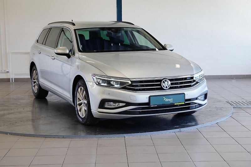 Volkswagen Passat - fotka 8 z 29
