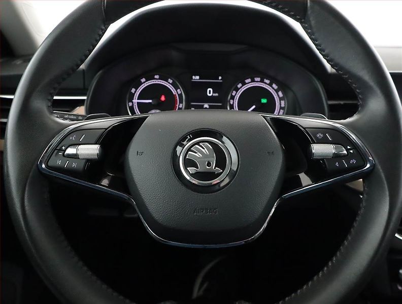 Škoda Kamiq (2021) Style 1.0 TSI, Automat - fotka 8 z 19