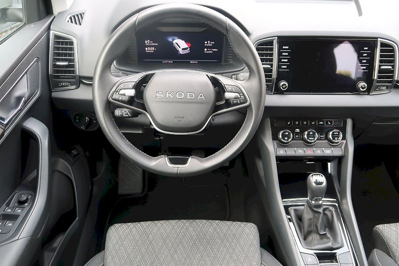 Škoda Karoq (2025) Selection 1,5 TSi/110 kW M - fotka 11 z 34