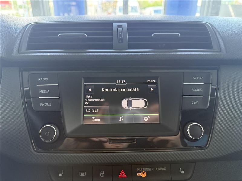 Škoda Fabia 1,2   TSI,1.MAJITEL,SERVISKA - fotka 18 z 26
