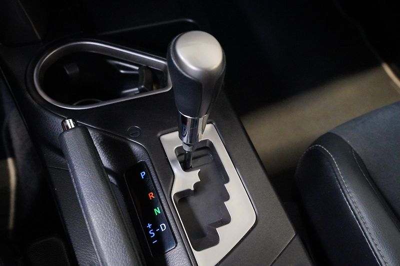 Toyota RAV4 - fotka 25 z 35