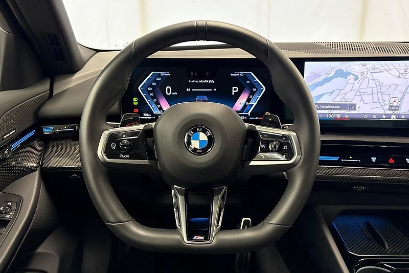 BMW Řada 5 540d xDrive Sedan - fotka 9 z 13