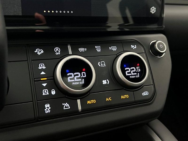 Land Rover Defender (2026) 110 D350 X-DYNAMIC HSE AWD Aut - fotka 27 z 48