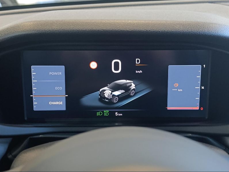 Jeep Avenger (2026) 1,2 Turbo e-Hybrid 110k  85th - fotka 14 z 19