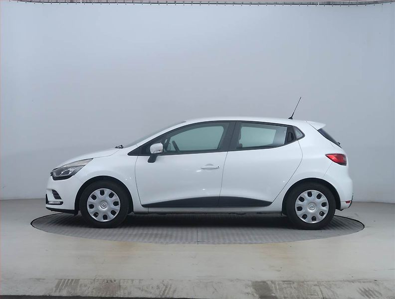 Renault Clio (2017) 1.2 16V, Tempomat - fotka 3 z 14