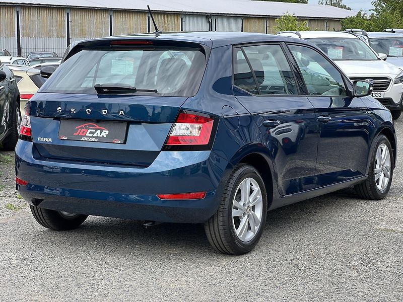 Škoda Fabia 1.0TSi 70kw KAMERA TEMPOMAT - fotka 7 z 43