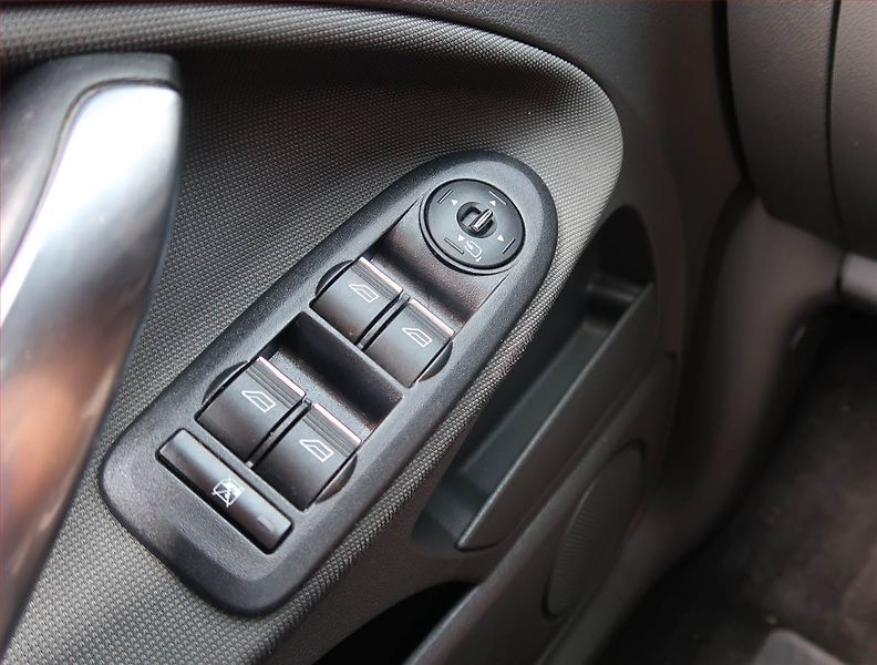 Ford C-MAX (2010) 2.0 TDCi, po STK - fotka 15 z 17
