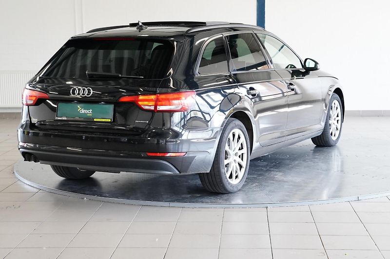 Audi A4 - fotka 2 z 6