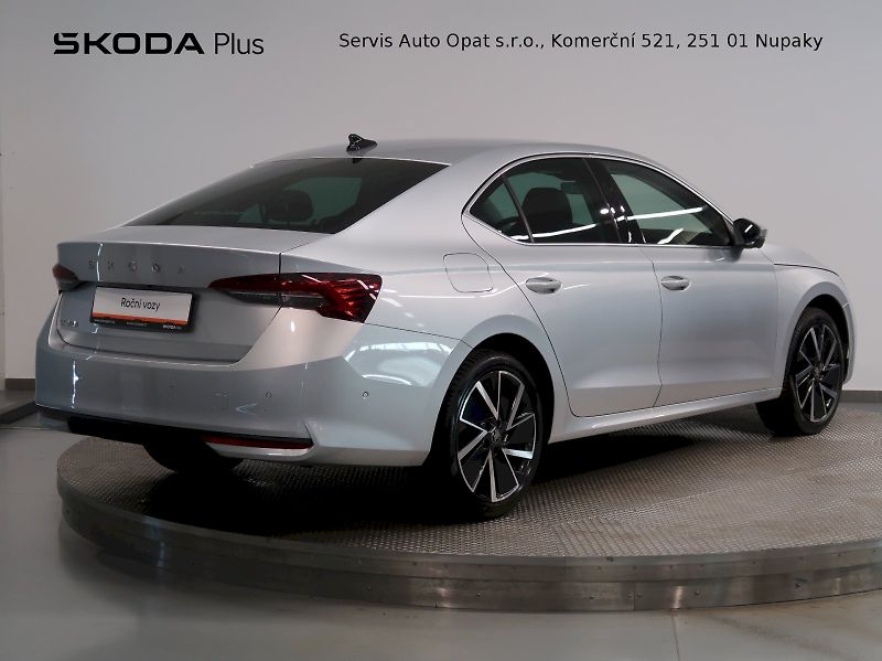 Škoda Octavia (2025) EXCLUSIVE 2.0TDI 110KW DSG WEB - fotka 2 z 46