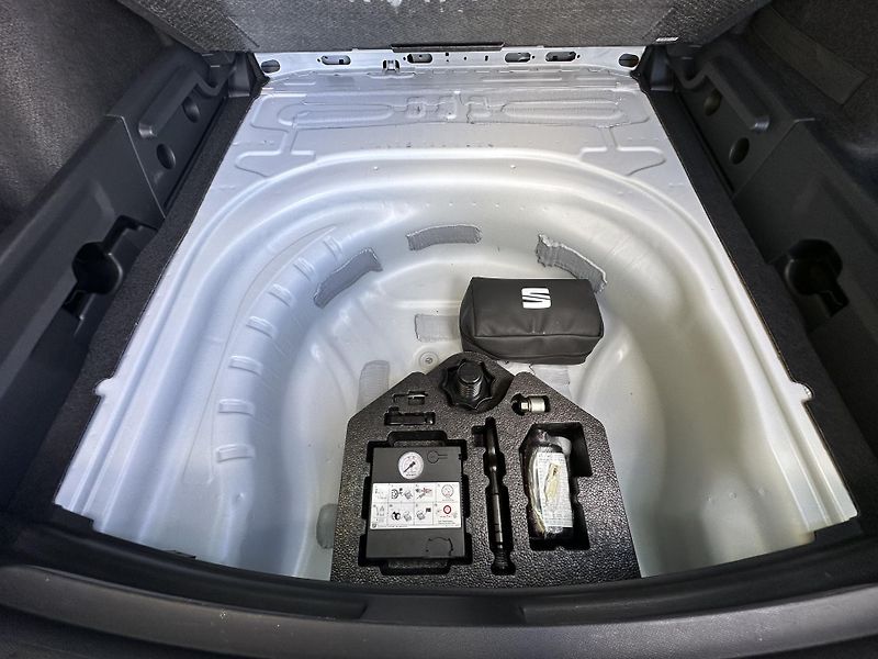 Seat Leon (2021) FR 1.5TSI/110kW *LED *KOMBI - fotka 38 z 47
