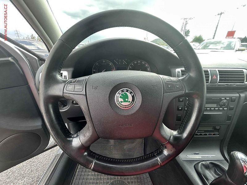Škoda Superb (2008) 1.9 TDi, STK1/28 - fotka 12 z 17