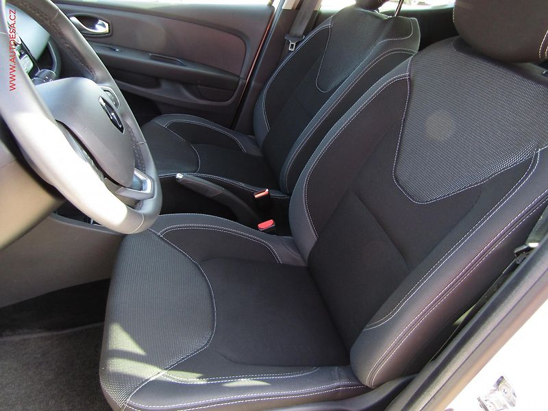 Renault Clio (2018) 0.9 TCe, 1.maj,ČR, AC - fotka 9 z 15