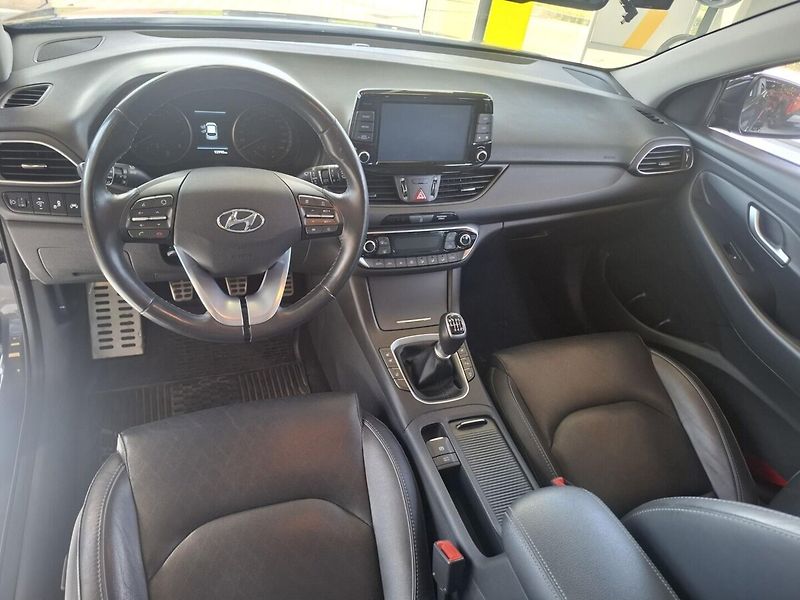 Hyundai i30 1.4 T-GDi 103KW 2020 - fotka 9 z 14