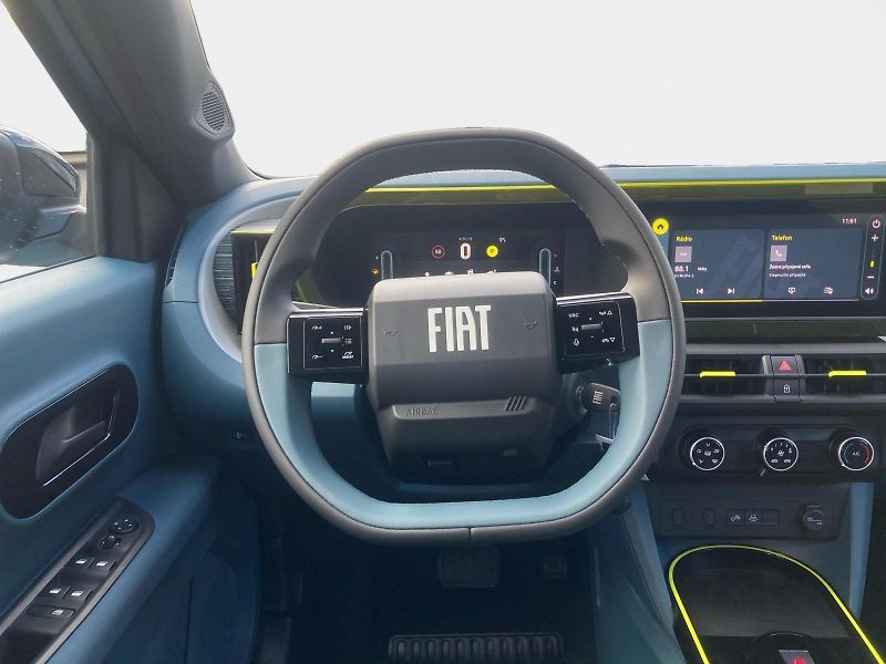 Fiat Grande Panda (2025) Icon 1.2 Turbo Hybrid 110k eDC - fotka 12 z 15