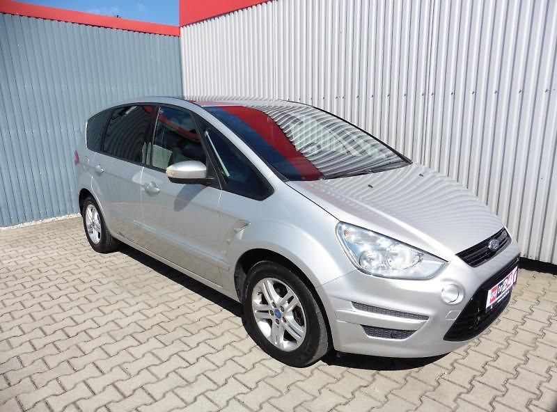 Ford S-MAX 2,0 TDCi Navi, Panorama - fotka 2 z 15
