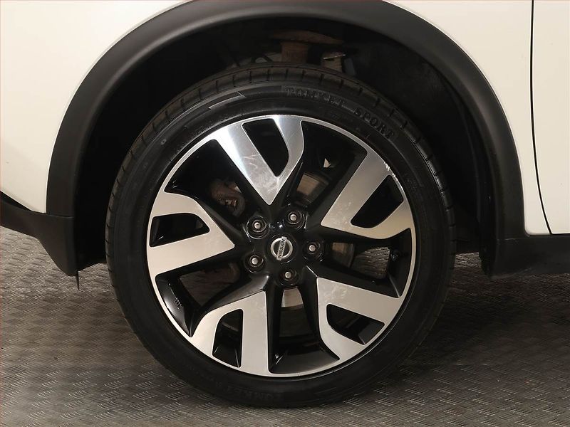 Nissan Juke (2014) 1.6 i, Serv.kniha, Navi - fotka 15 z 18