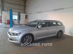 Volkswagen Passat (2016) 2.0, servis.kniha, AT - fotografie inzerátu