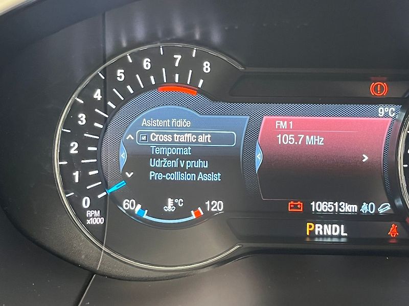Ford S-MAX 2,5 FHEV Vignale 140KW  7 míst - fotka 13 z 57