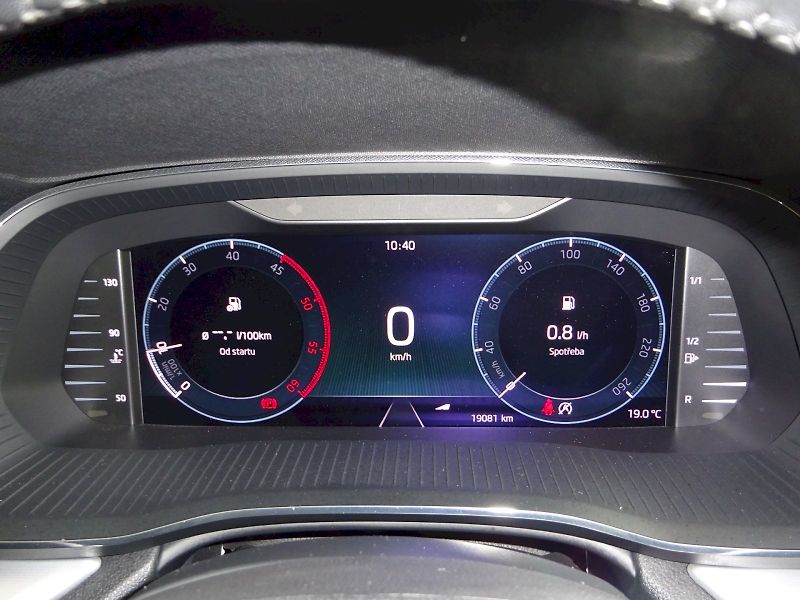 Škoda Octavia (2023) STYLE PLUS TD 85/2.0 M6F + taž - fotka 14 z 21