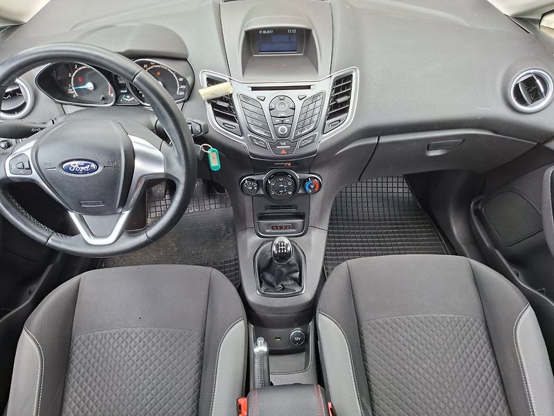 Ford Fiesta (2016) 1.25i 60kW -PARK.KAMERA - fotka 10 z 35