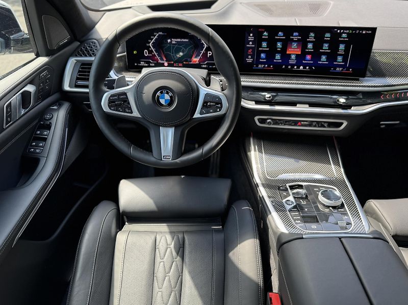 BMW X7 40d xDrive Msport PRO | max  - fotka 22 z 38