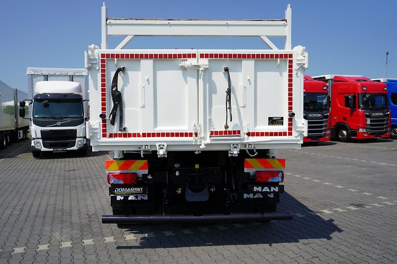 MAN TGS (2019) 33.420 / E 6 / WYWROTKA + HDS  - fotka 60 z 62