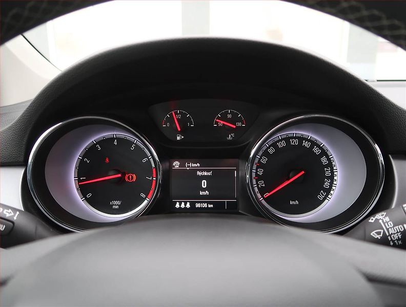 Opel Astra (2016) Selection 1.4 16V, Serv.kniha - fotka 11 z 16