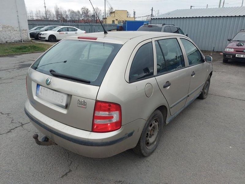 Škoda Fabia (2006) 1,4 74 KW klima tz na ND - fotka 4 z 14