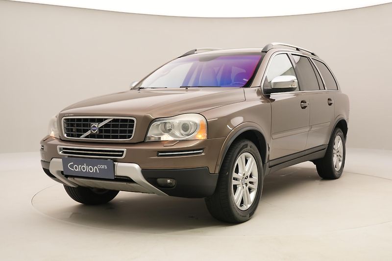 Volvo XC90 D5 AWD EXECUTIVE AUT CZ 7míst - fotka 1 z 37