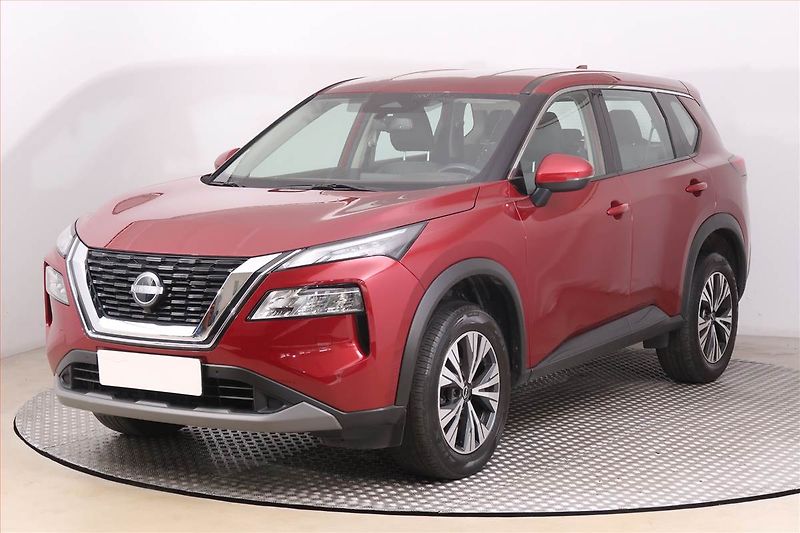 Nissan X-Trail (2023) N-Connecta 1.5 VC-T MHEV - fotka 2 z 16