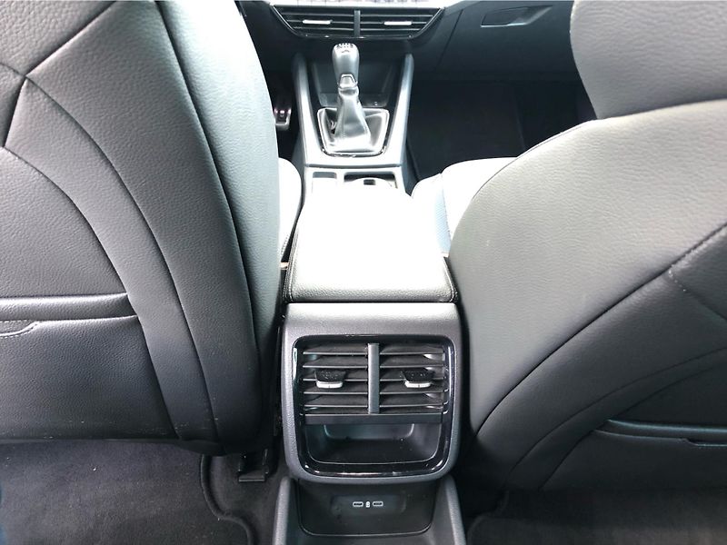 Škoda Octavia 1.5 TSi SPORTLINE - fotka 25 z 30