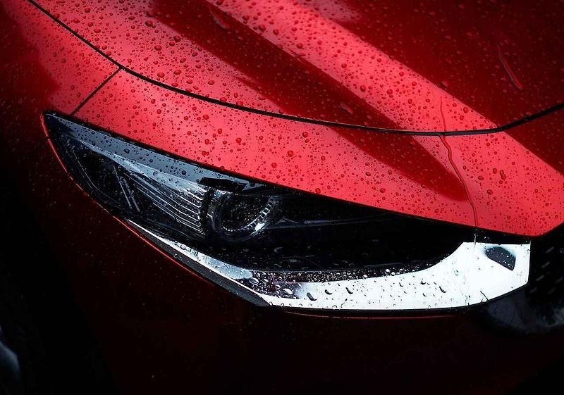 Nová Mazda CX-30