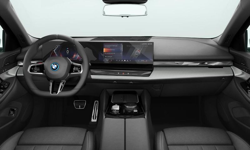 BMW Řada 5 i5 eDrive40 - fotka 3 z 4