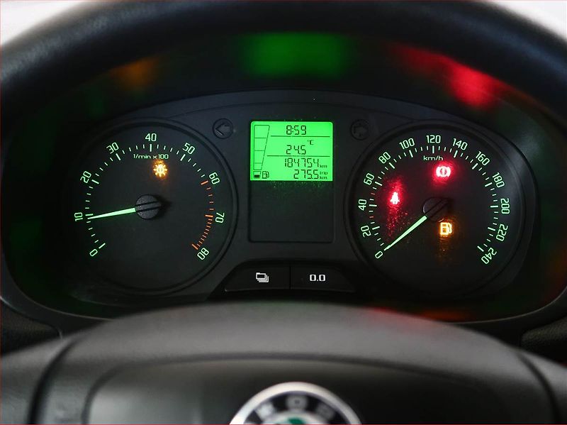 Škoda Fabia (2010) 1.2, oblíbený vůz - fotka 11 z 13