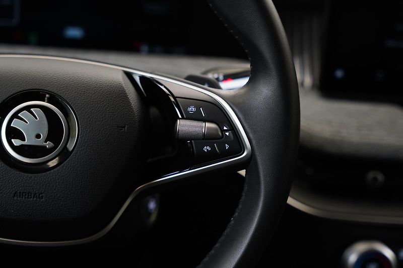 Škoda Superb - fotka 18 z 28