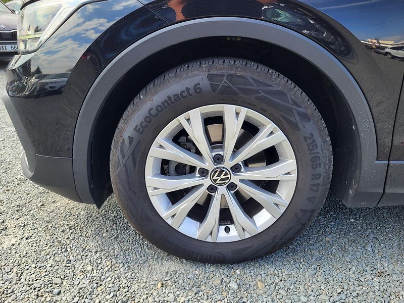 Volkswagen Tiguan 2.0 TDi 90kW LIFE - fotka 33 z 44