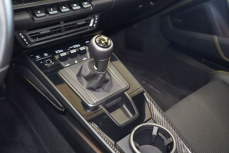 Porsche 911 GT3 Touring, Lift, Bose, PDLS - fotka 42 z 45