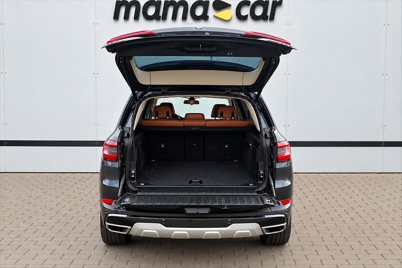 BMW X5 xDrive 195kW SERVISNÍ KNIHA ČR - fotka 10 z 17
