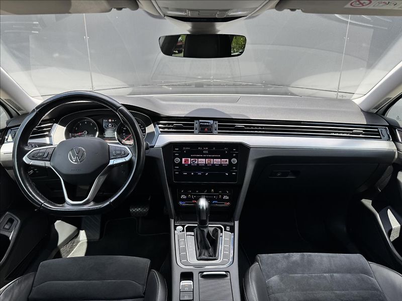 Volkswagen Passat 1,5 TSI 110kW Elegance 7DSG ČR - fotka 15 z 30