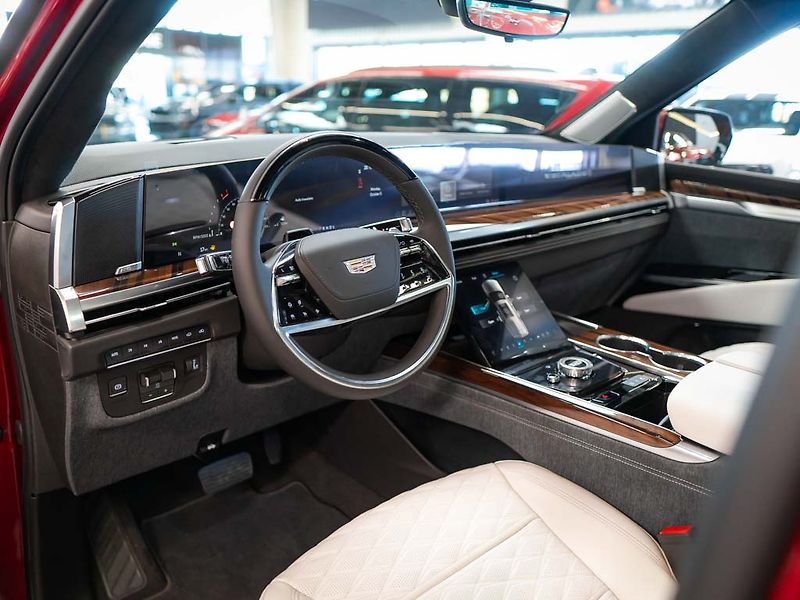 Cadillac Escalade (2026) 6.2 ESV Sport Platinum 2026 - fotka 16 z 50