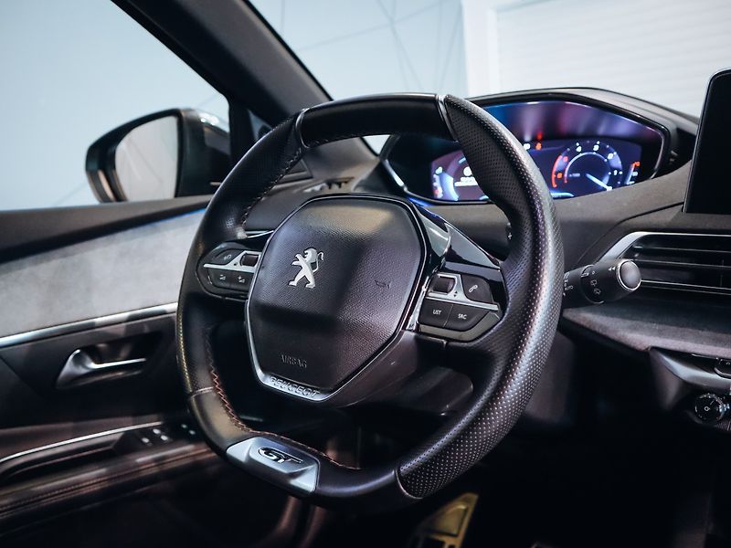 Peugeot 5008 2.0 BlueHDi EAT8 GT Line - fotka 19 z 27