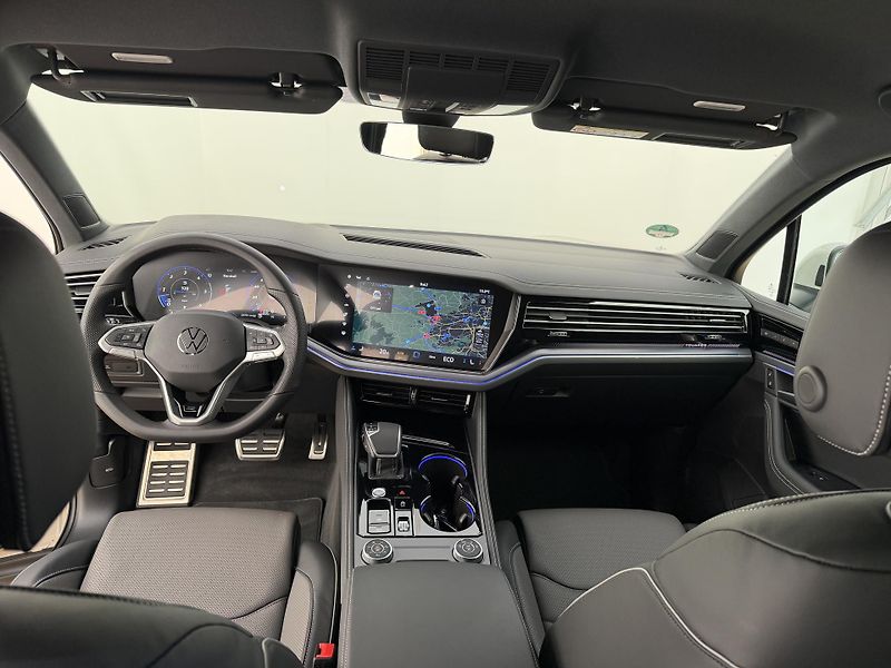 Volkswagen Touareg 3.0Tdi*210kw*1-MAJ*DPH*R-Line* - fotka 24 z 50