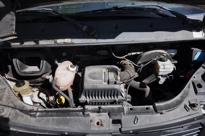 Renault Master 2.5dCi 88kW DOUBLECAB SKŘÍŇ - fotka 9 z 15