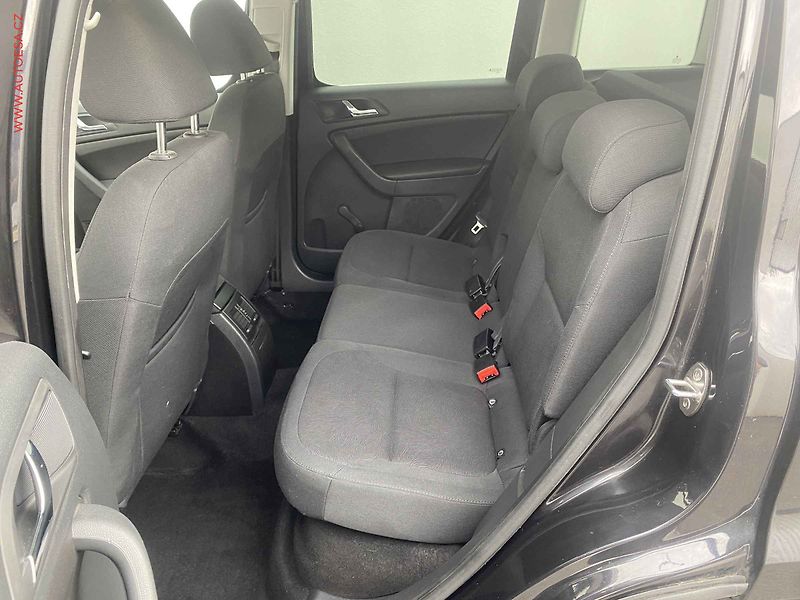 Škoda Yeti (2014) 1.2 TSi, DSG, autoAC - fotka 10 z 14